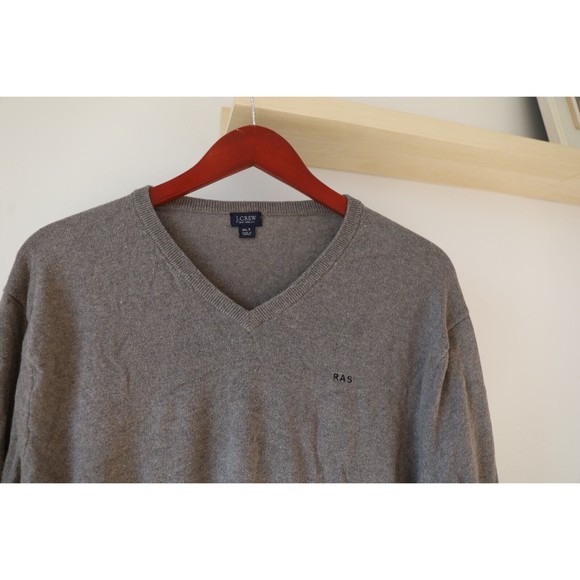 J.Crew Mens Sz XLT v-neck Sweater Pullover Cashmere Blend Gray Monogrammed "RAS" - Picture 2 of 5